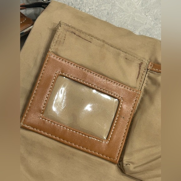 EUC Giani Bernini Block Signature Crossbody - Picture 10 of 16